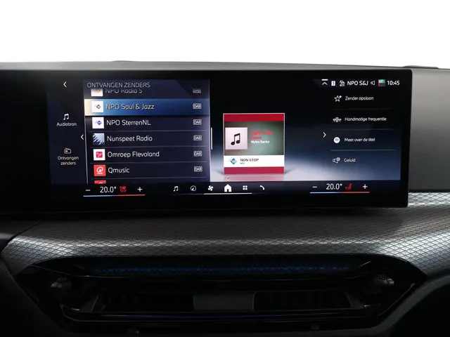 BMW 3 Serie 330e 2026 Hybride Benzine 29