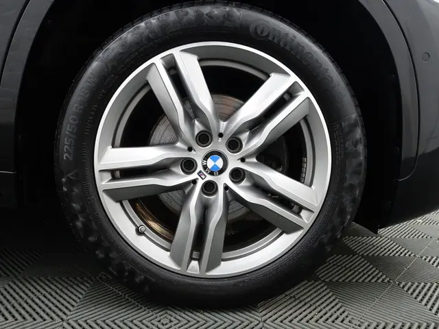 BMW X1 sDrive18i M Sport Aut- 2016 Benzine 25