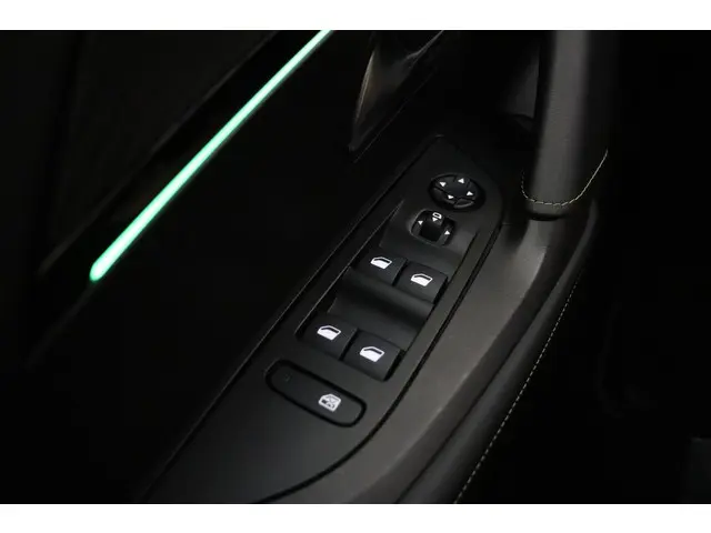 Peugeot e-2008 EV GT 50 kWh 2022 Elektrisch 20