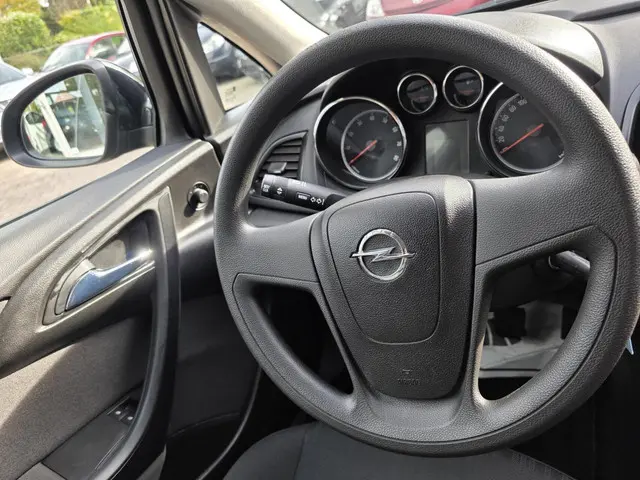 Opel Astra Sports Tourer 1.4 Edition 2015 Benzine 11