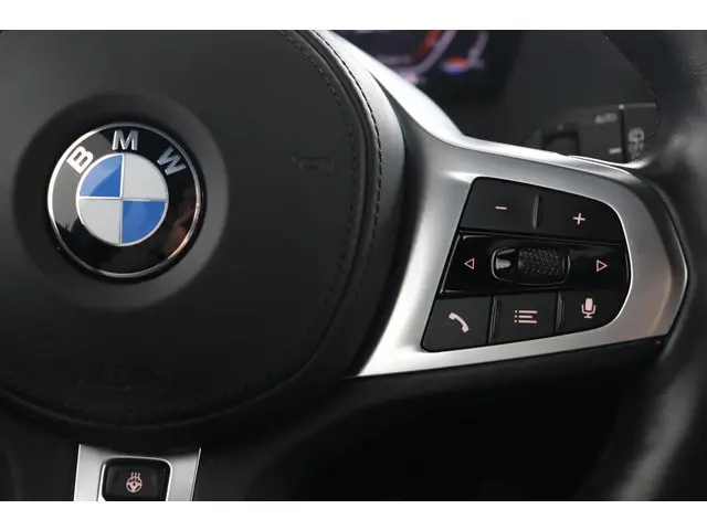 BMW 1 Serie 118i Executive Edition 2021 Benzine 17