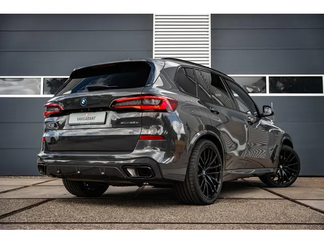 BMW X5 xDrive45e High Executive 2023 Hybride Benzine 6