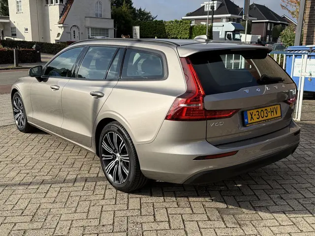 Volvo V60 2.0 D3 150 pk 2019 Diesel 4