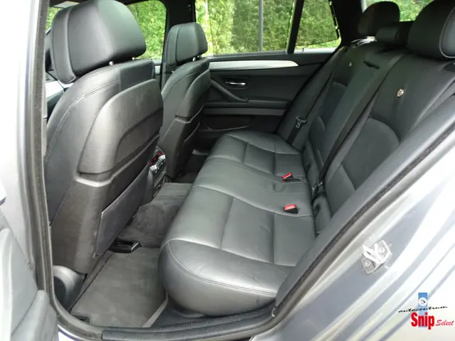 Alpina B5 Biturbo Touring 541pk. 2013 Benzine 10