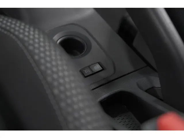 Dacia Duster TCe 130 Tech Road 2019 Benzine 43