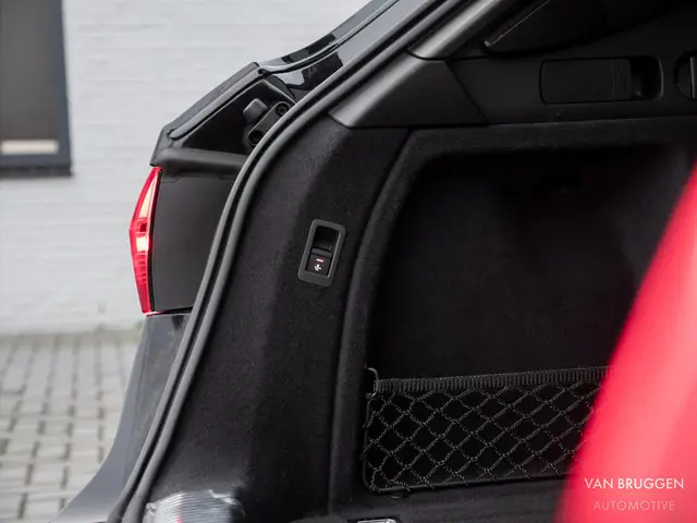 Audi A4 Avant 40 TFSI quattro S-Line 2024 Benzine 10