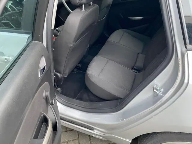 Opel Astra 1.4 Turbo cruise trek airco 2012 Benzine 13