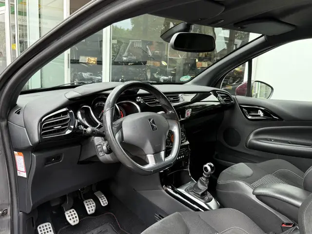 Citroën DS3 1.6 THP Sport Chic 2012 Benzine 5