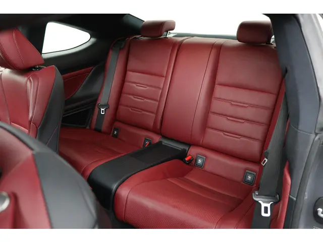 Lexus RC 300h F Sport Line 2016 Hybride Benzine 18