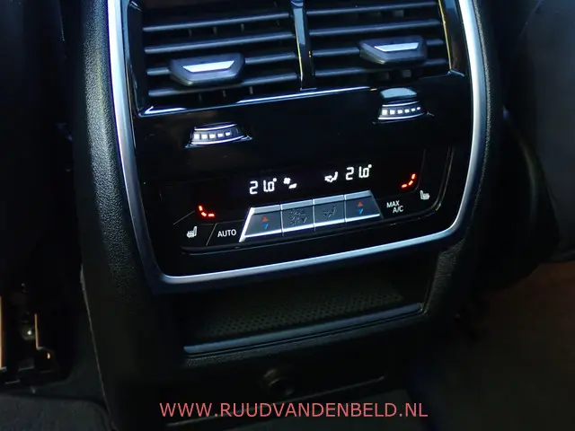 BMW X5 M COMPETITION 2021 Benzine 14