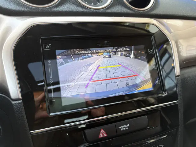 Suzuki Vitara 1.6 High Executive Allgrip 2017 Benzine 25