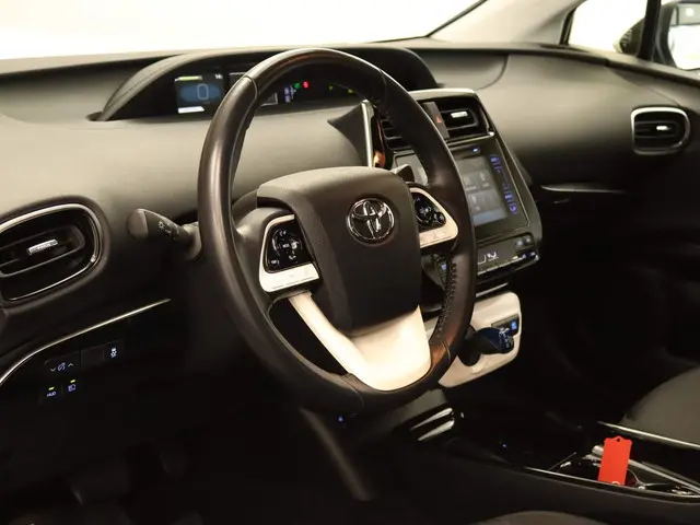 Toyota Prius 1.8 Active 2018 Hybride Benzine 29