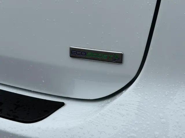 Ford C-MAX 1.0 Titanium 2015 Benzine 28