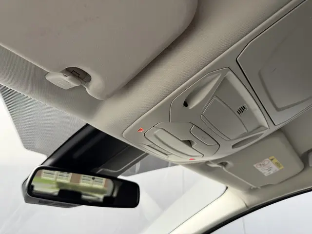 Ford C-MAX 1.5 Titanium 2015 Benzine 28