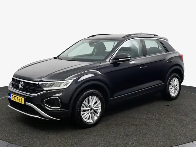 Volkswagen T-Roc 1.0 TSI Life zwart 2023 Benzine 9