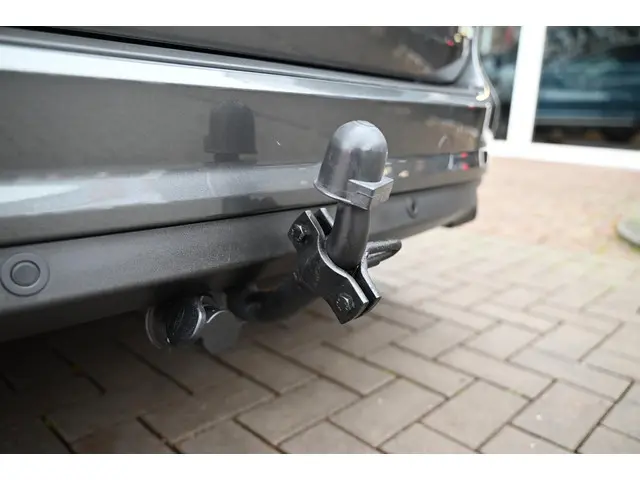 Ford C-MAX 1.0 Trend 2015 Benzine 9