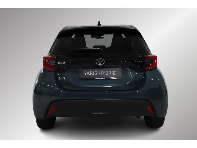 Toyota Yaris 1.5 Hybrid 115 Dynamic, 2025 Hybride Benzine 4