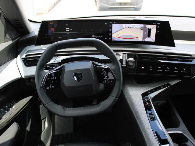 Peugeot 5008 HYBRID 145 ALLURE 2025 Hybride Benzine 20
