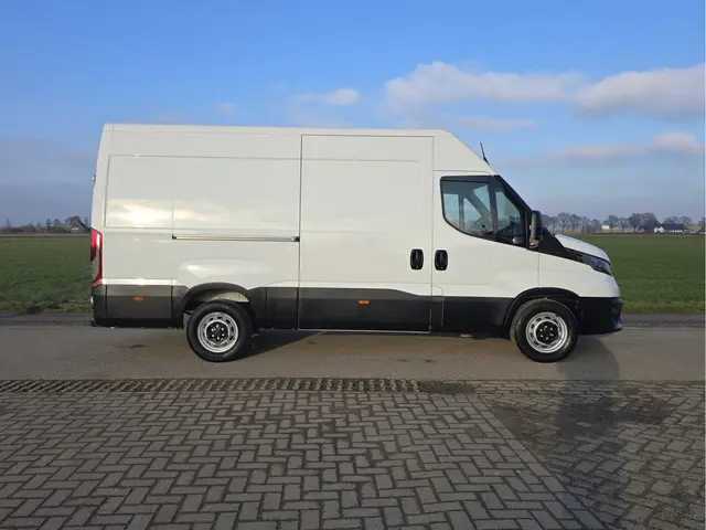 Iveco Daily 35S14V 2.3 352L H2 2024 Diesel 7