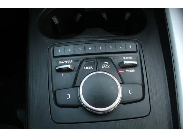 Audi A4 AVANT 1.4 TFSI Design Pro Line Plus 2017 Benzine 15