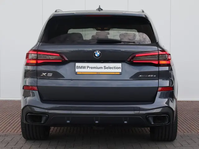 BMW X5 xDrive45e High Executive 2021 Hybride Benzine 7