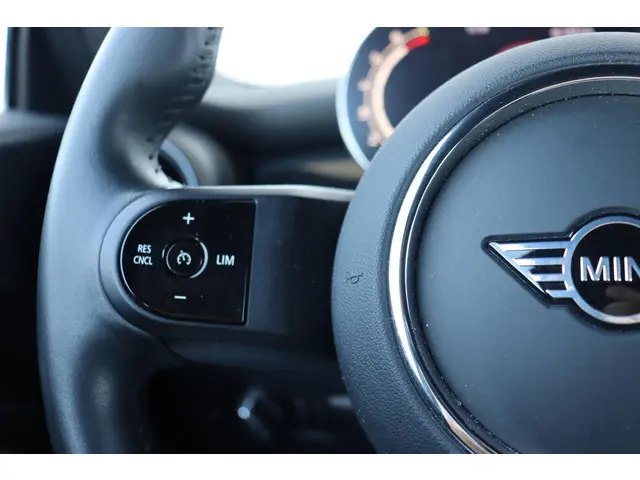 MINI Cooper Mini 1.5 Classic 2023 Benzine 13