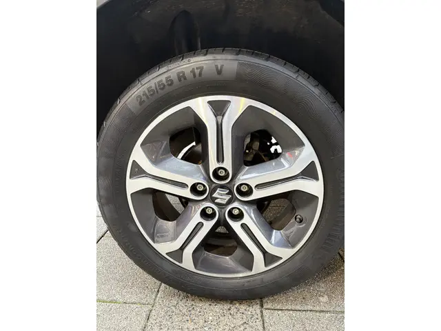Suzuki Vitara 1.6 High Executive 2016 Benzine 21