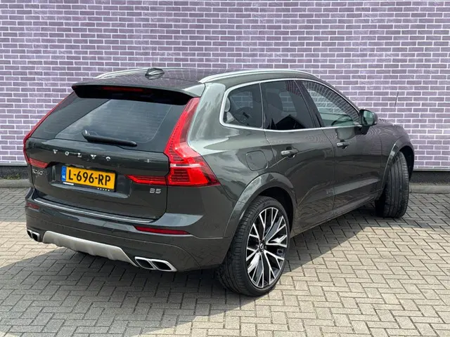 Volvo XC60 B5 Momentum Exclusive 2021 Benzine 5