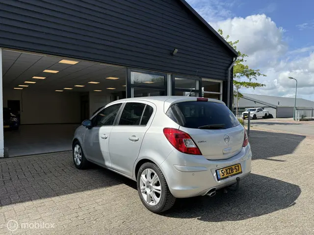 Opel Corsa 1.2 EcoFlex BlitZ LPG 2014 Benzine 6