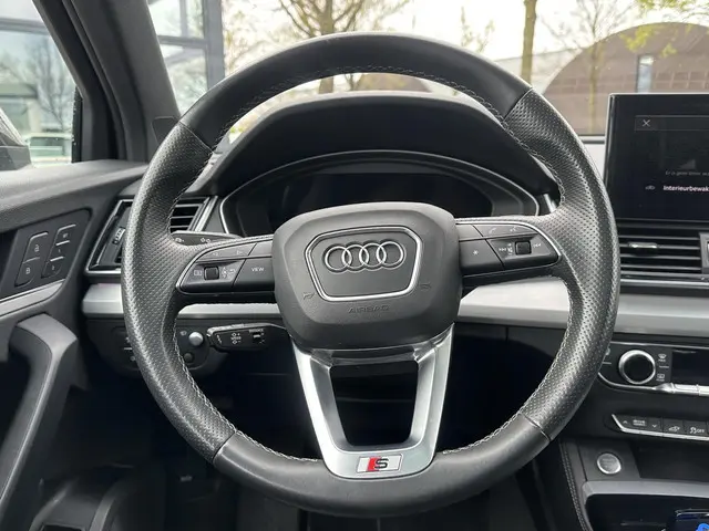 Audi Q5 55 TFSI e S LINE QUATTRO 2021 Hybride Benzine 19