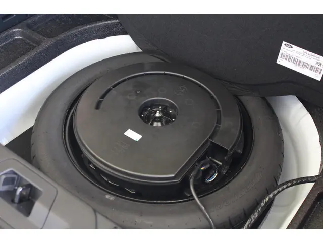Ford Focus 1.0 EcoBoost Hybrid ST Line X 2024 Benzine 28