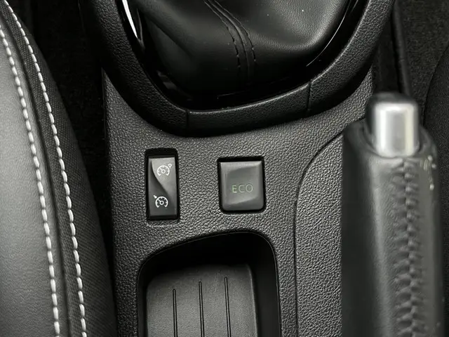 Renault Clio 0.9 TCe Intens 2018 Benzine 24