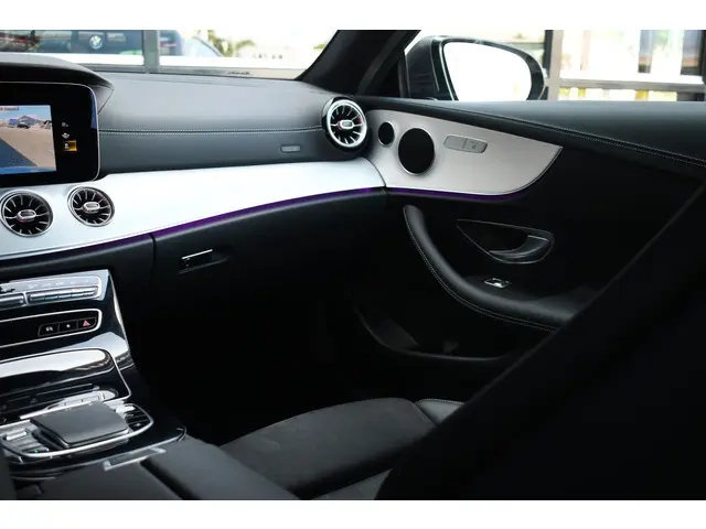 Mercedes-Benz E-Klasse Coupé 200 AMG Line 2020 Benzine 57