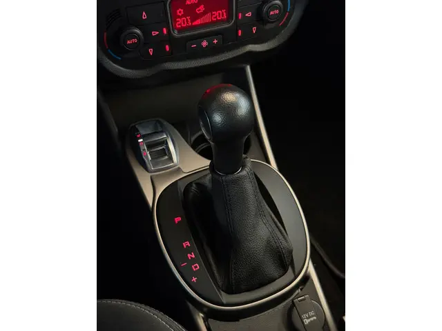 Alfa Romeo MiTo 1.4 T Exclusive Bluetooth 2015 Benzine 26