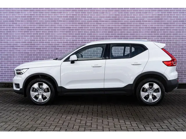Volvo XC40 1.5 T2 Momentum Business 2021 Benzine 9