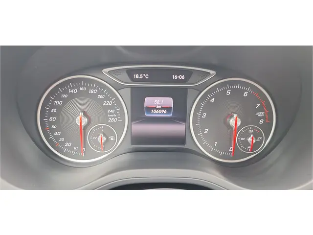 Mercedes-Benz B-Klasse 180 Ambition 2016 Benzine 15