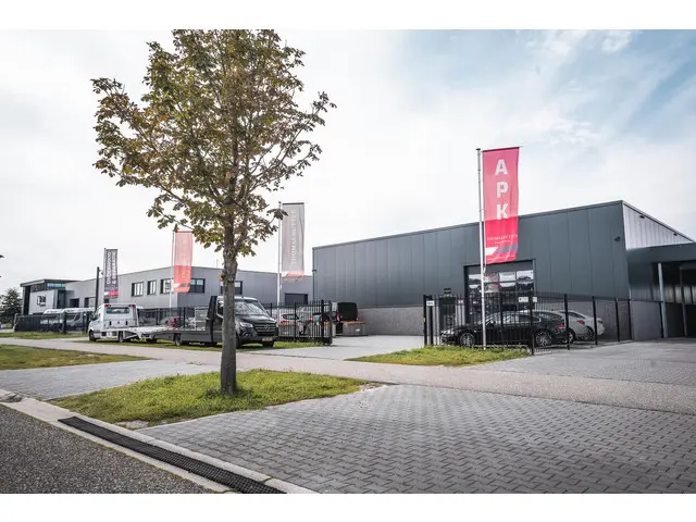 Ford Grand C-Max 1.0 Titanium 7 Persoons 2013 Benzine 29