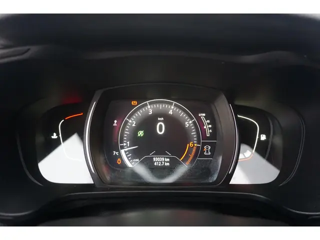 Renault Kadjar 1.2 TCe Bose 2016 Benzine 13