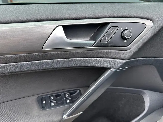 Volkswagen Golf 1.4 TSI Highline 2013 Benzine 16