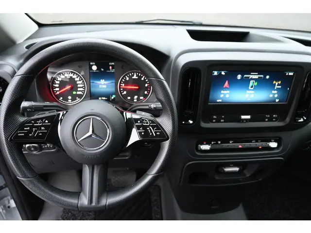 Mercedes-Benz Vito 116 CDI L3 Pro 2024 Diesel 13