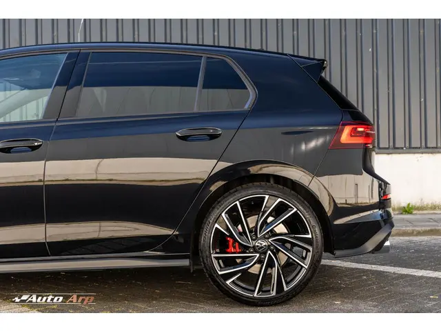 Volkswagen Golf 2.0 TSI GTI 2023 Benzine 11