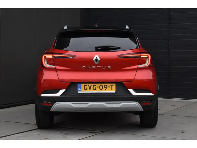 Renault Captur TCe 140 EDC Intens 2022 Benzine 8