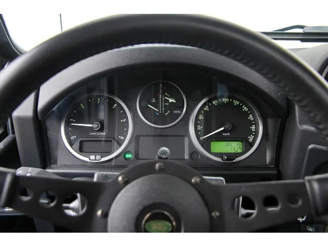 Land Rover Defender 2.2 D HT 90" SE 2012 Diesel 29