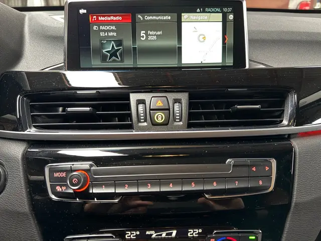 BMW X1 sDrive18i Executive Edition | 2019 Benzine 19