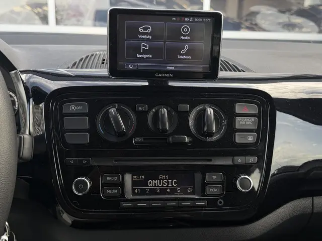 Volkswagen up! 1.0 move up! BlueMotion 2015 Benzine 22