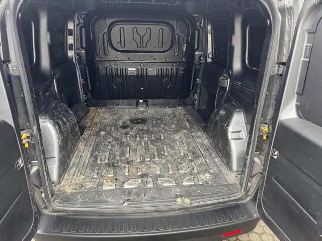 Fiat Doblò Cargo 1.3 MJ L1H1 2020 Diesel 13