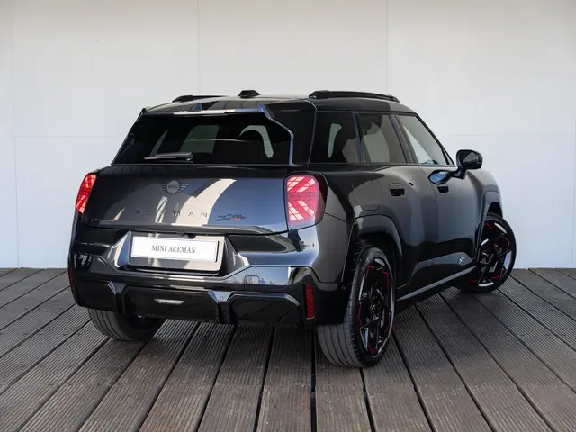 MINI Aceman E JCW XL 2026 Elektrisch 2