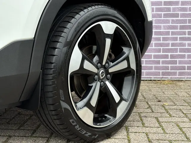 Volvo XC40 2.0 T5 AWD Intro Edition 2018 Benzine 9