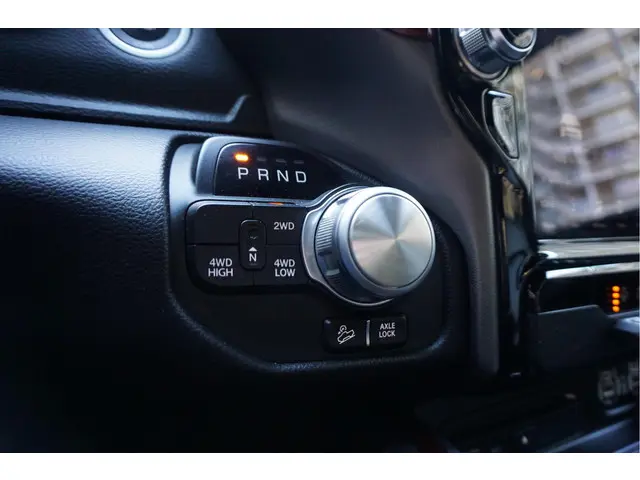 Dodge Ram 1500 5.7 V8 4x4 Rebel Sport 2020 LPG/Gas 38