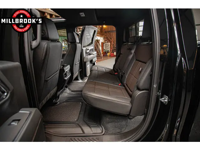 Chevrolet Silverado High Country 6.2 V8 2024 LPG/Gas 29